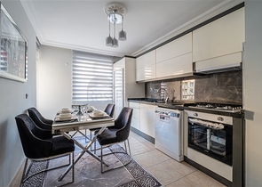 شقة فسيحة 2 + 1 في منطقة أوبا