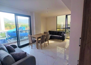 شقة مفروشة 2 + 1 في مجمع جديد في منطقة أوبا