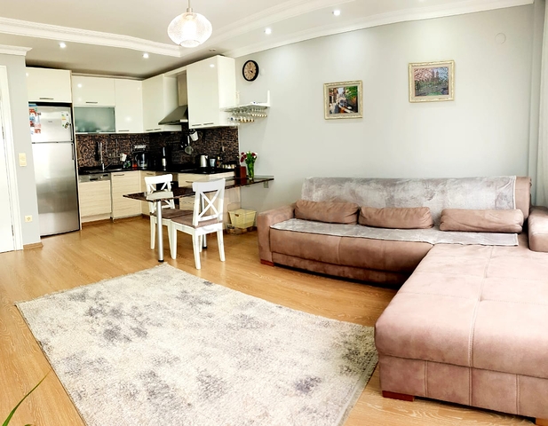 شقة 1+1 في مجمع شعبي في سيكجيلي