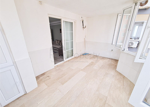 شقة مشرقة وواسعة في منطقة توسمور الأوروبية