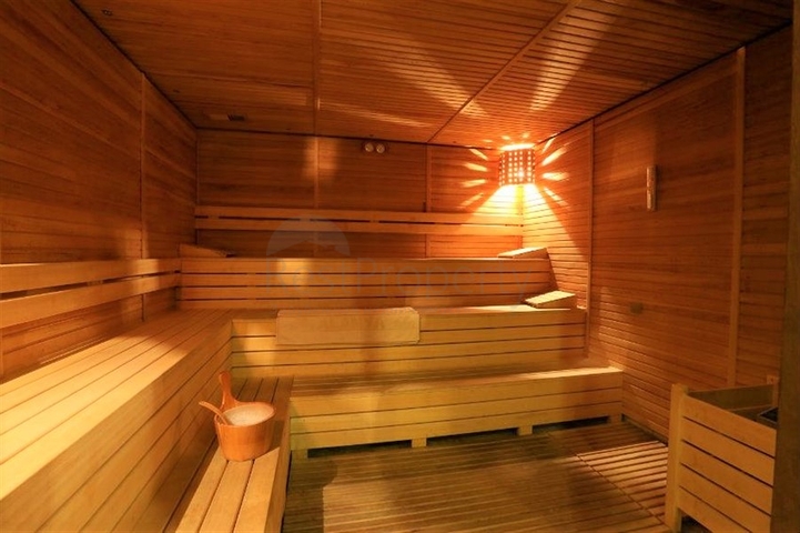 شقة فسيحة مع تجديد مصمم