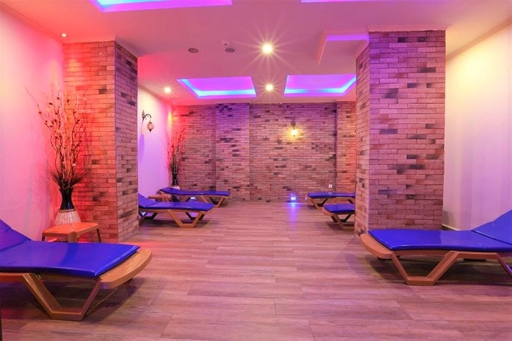 شقة فسيحة مع تجديد مصمم