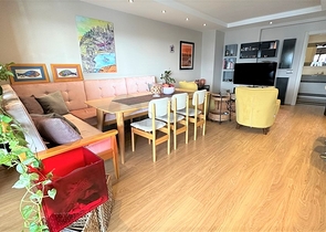 شقة فسيحة مع تجديد مصمم