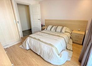 شقة فسيحة مع تجديد مصمم