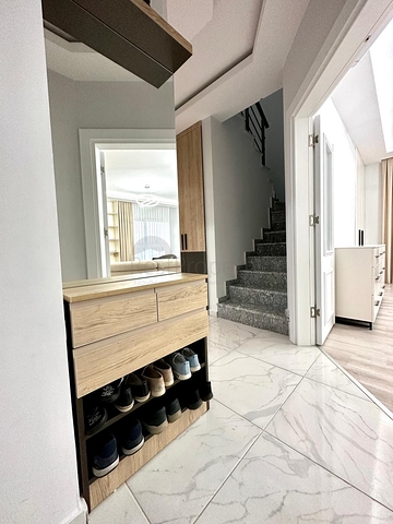 بنتهاوس واسع 3 + 1 في منطقة أوبا