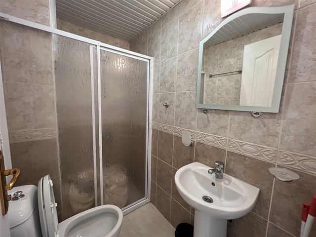 شقة 2 + 1 500 متر من البحر في منطقة أوبا