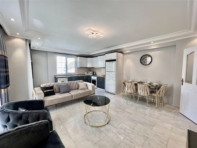 شقة 2 + 1 500 متر من البحر في منطقة أوبا