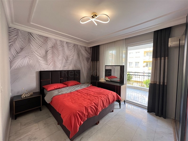 شقة 2 + 1 500 متر من البحر في منطقة أوبا