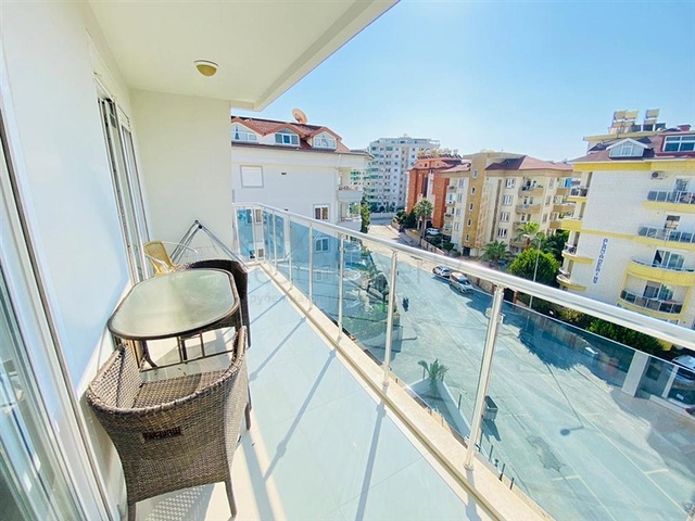 شقة مفروشة 1 + 1 في منطقة أوبا