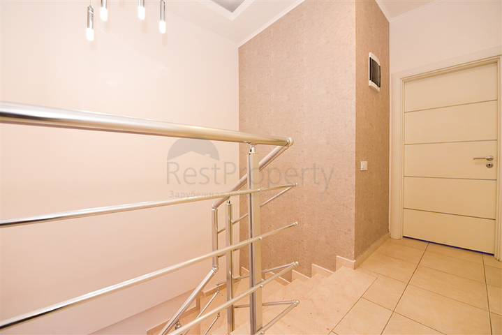 شقة فسيحة 4 + 1 في حي أفسالار