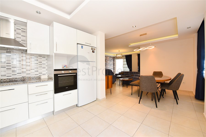 شقة فسيحة 4 + 1 في حي أفسالار