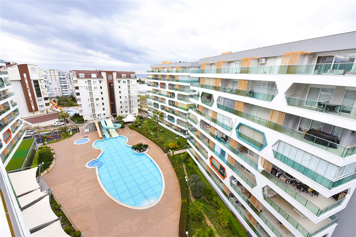 شقة فسيحة 4 + 1 في حي أفسالار