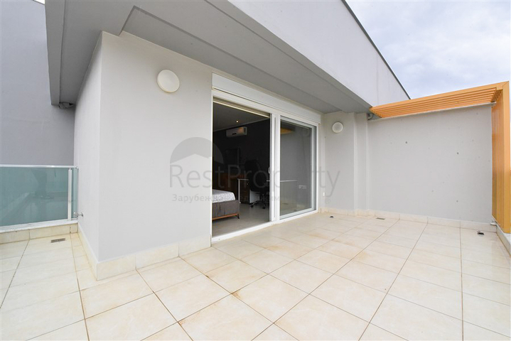 شقة فسيحة 4 + 1 في حي أفسالار