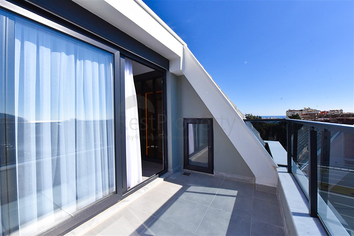 بنتهاوس واسع 4 + 1 في سيكجيلي