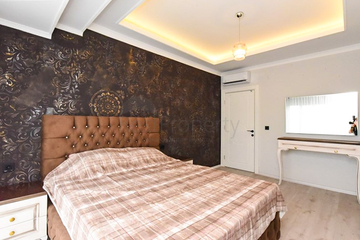 بنتهاوس واسع 4 + 1 في سيكجيلي