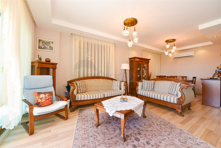 3 + 1 شقة للبيع في وسط ألانيا