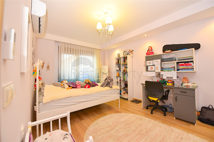 3 + 1 شقة للبيع في وسط ألانيا