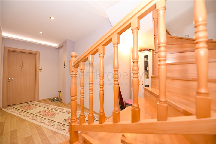 3 + 1 شقة للبيع في وسط ألانيا