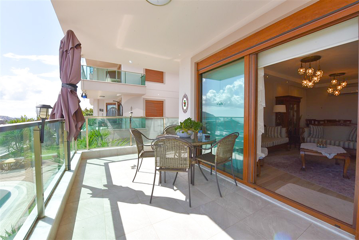 3 + 1 شقة للبيع في وسط ألانيا