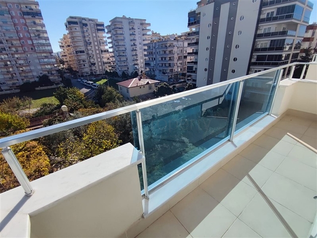 شقة 2 + 1 مع مطبخ منفصل