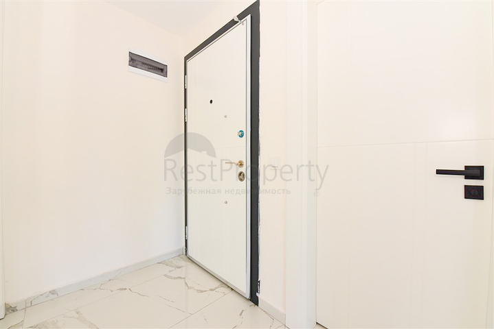 1 + 1 600 م إلى البحر في محمودلار