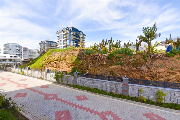 1 + 1 600 م إلى البحر في محمودلار