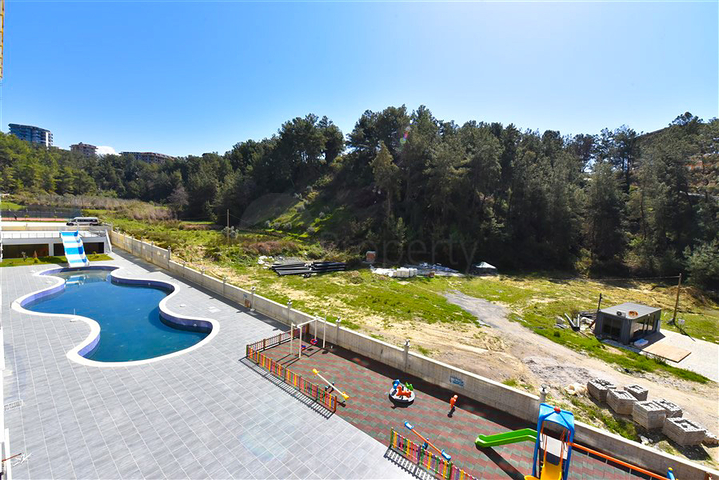 شقة جاهزة 1 + 1 في مجمع مع البنية التحتية للفندق 