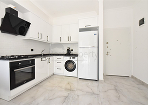 شقة جاهزة 1 + 1 في مجمع مع البنية التحتية للفندق 