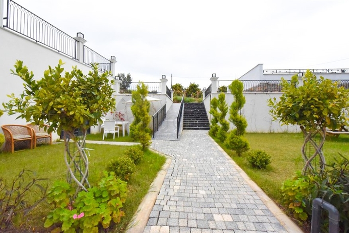 شقة من غرفتي نوم على البحر