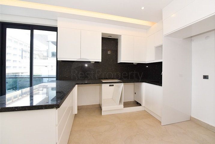 شقة من غرفتي نوم على البحر