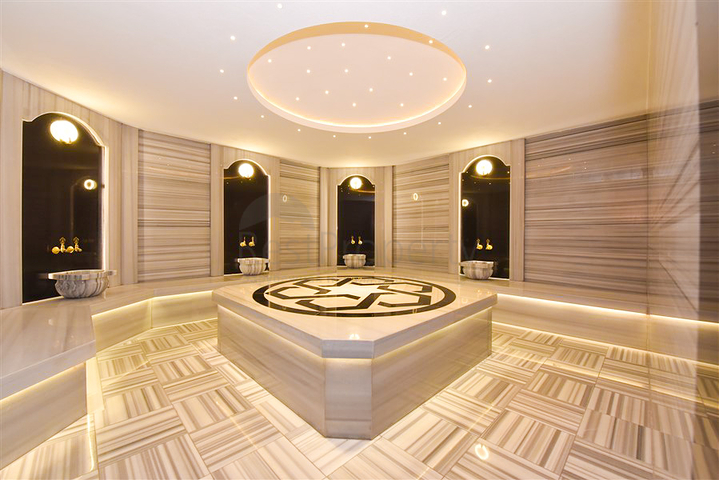 شقة من غرفتي نوم على البحر