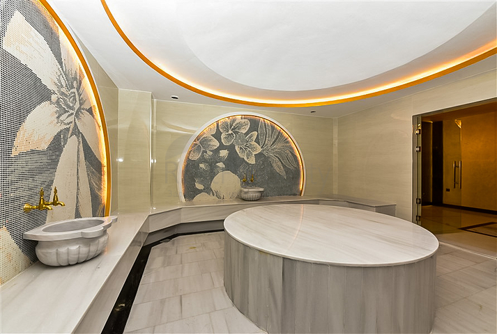 بنتهاوس فاخر مع إطلالات بانورامية على البحر في وسط ألانيا