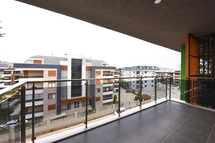 شقق 4+1 في منطقة أوبا 