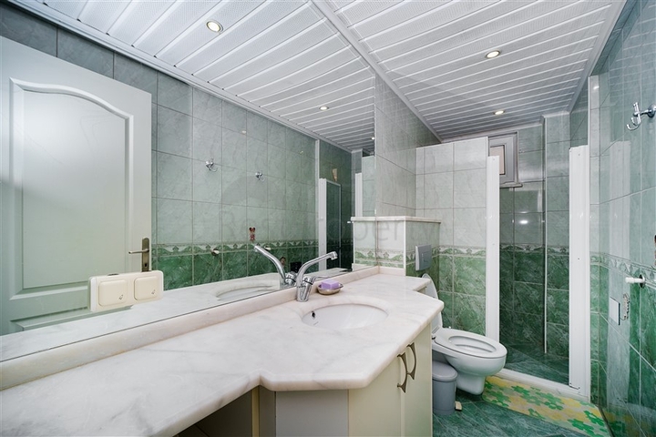 شقة مفروشة 2 + 1 في سيكجيلي