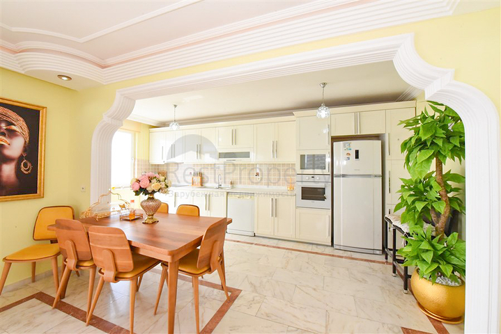 شقة 2 + 1 مع إطلالة بانورامية على البحر