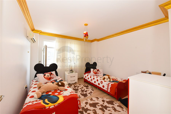 شقة 2 + 1 على الخط الأول في حي محمودلار