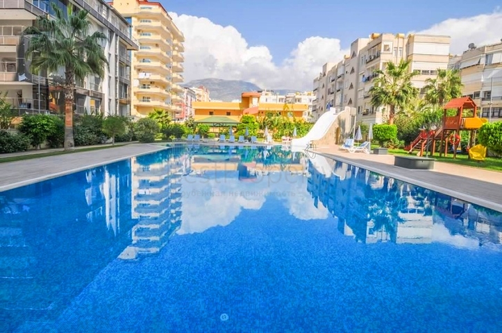 شقة 2 + 1 على الخط الأول في حي محمودلار