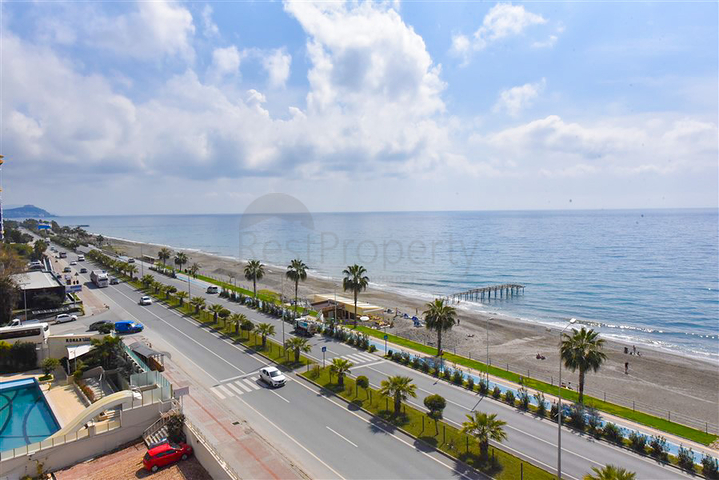 شقة 2 + 1 على الخط الأول في حي محمودلار