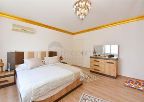 شقة 2 + 1 على الخط الأول في حي محمودلار