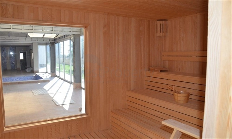 بنتهاوس واسع 3 + 1 في منطقة كيستل