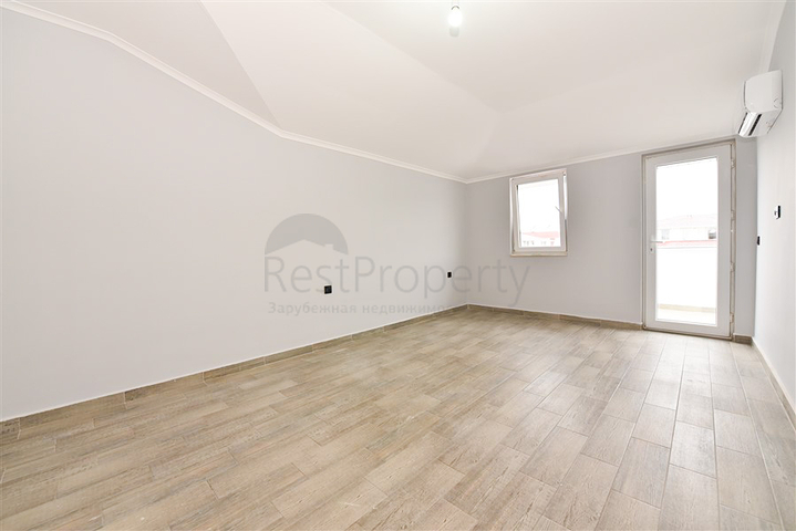 بنتهاوس واسع 3 + 1 في منطقة كيستل