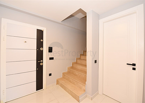 بنتهاوس واسع 3 + 1 في منطقة كيستل