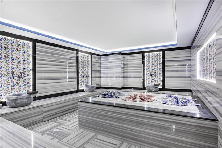 شقة عائلية واسعة - غرفتين وصالة مفروشة -اطلالة مفتوحة - في محمودلار/ الانيا 