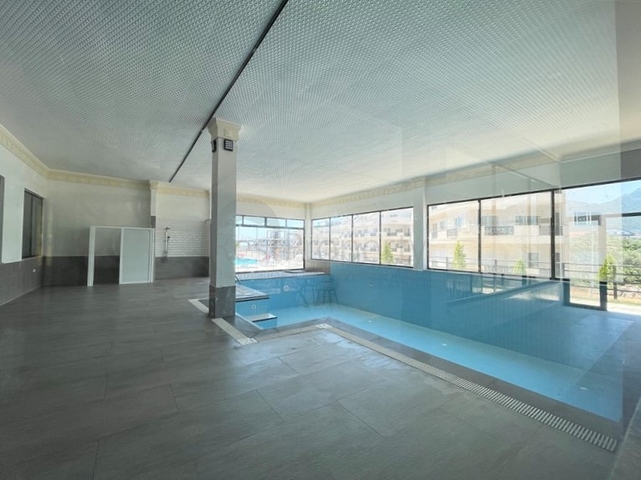 شقة فاخرة 1 + 1 في منطقة أوبا  