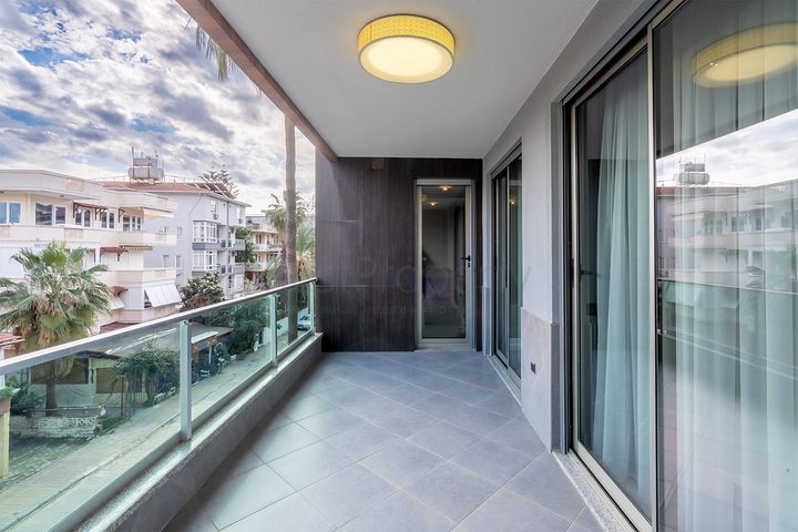 شقة 2 + 1 في منطقة أوبا 