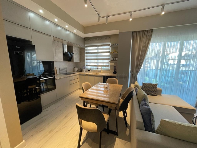 2 + 1 بنتهاوس مفروشة في مجمع حديث في أوبا