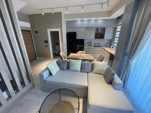 2 + 1 بنتهاوس مفروشة في مجمع حديث في أوبا