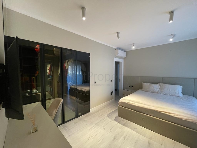 2 + 1 بنتهاوس مفروشة في مجمع حديث في أوبا