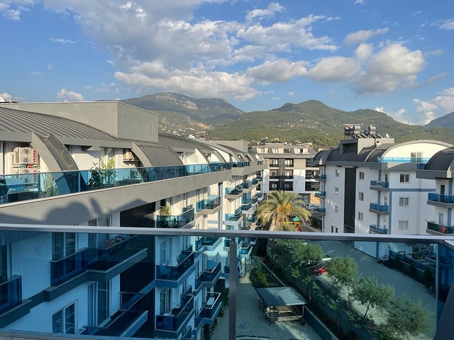 2 + 1 بنتهاوس مفروشة في مجمع حديث في أوبا