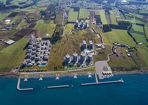 مشروع استثماري على بعد 400 متر من البحر 